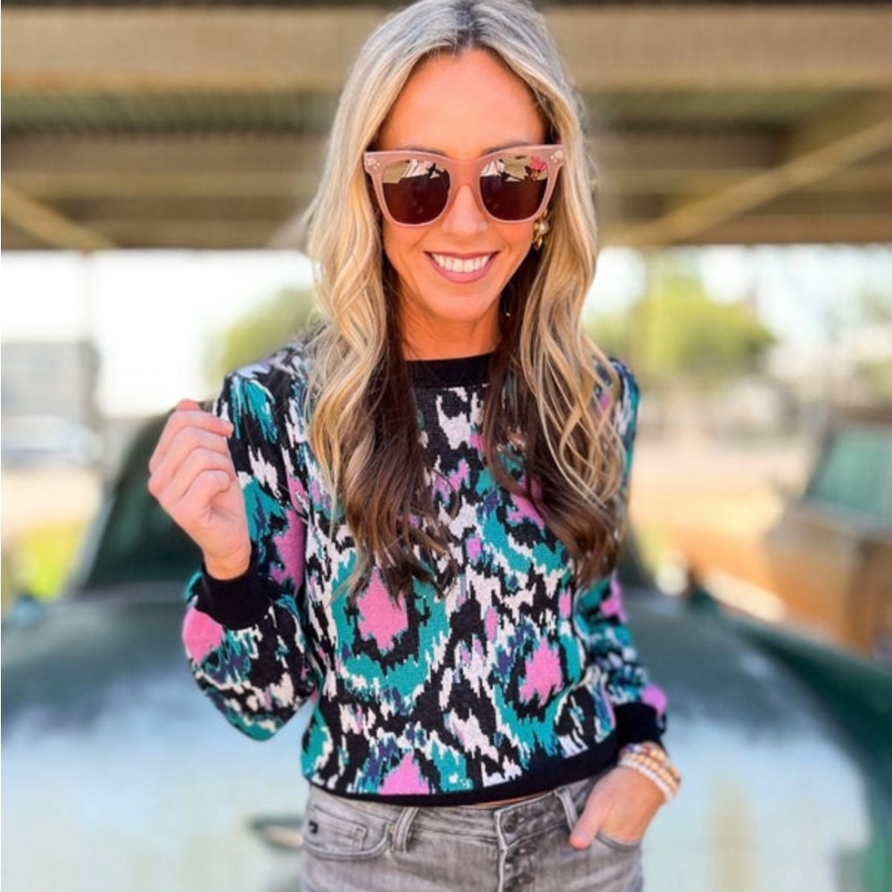 NWT Boutique Puff Sleeve Sweater